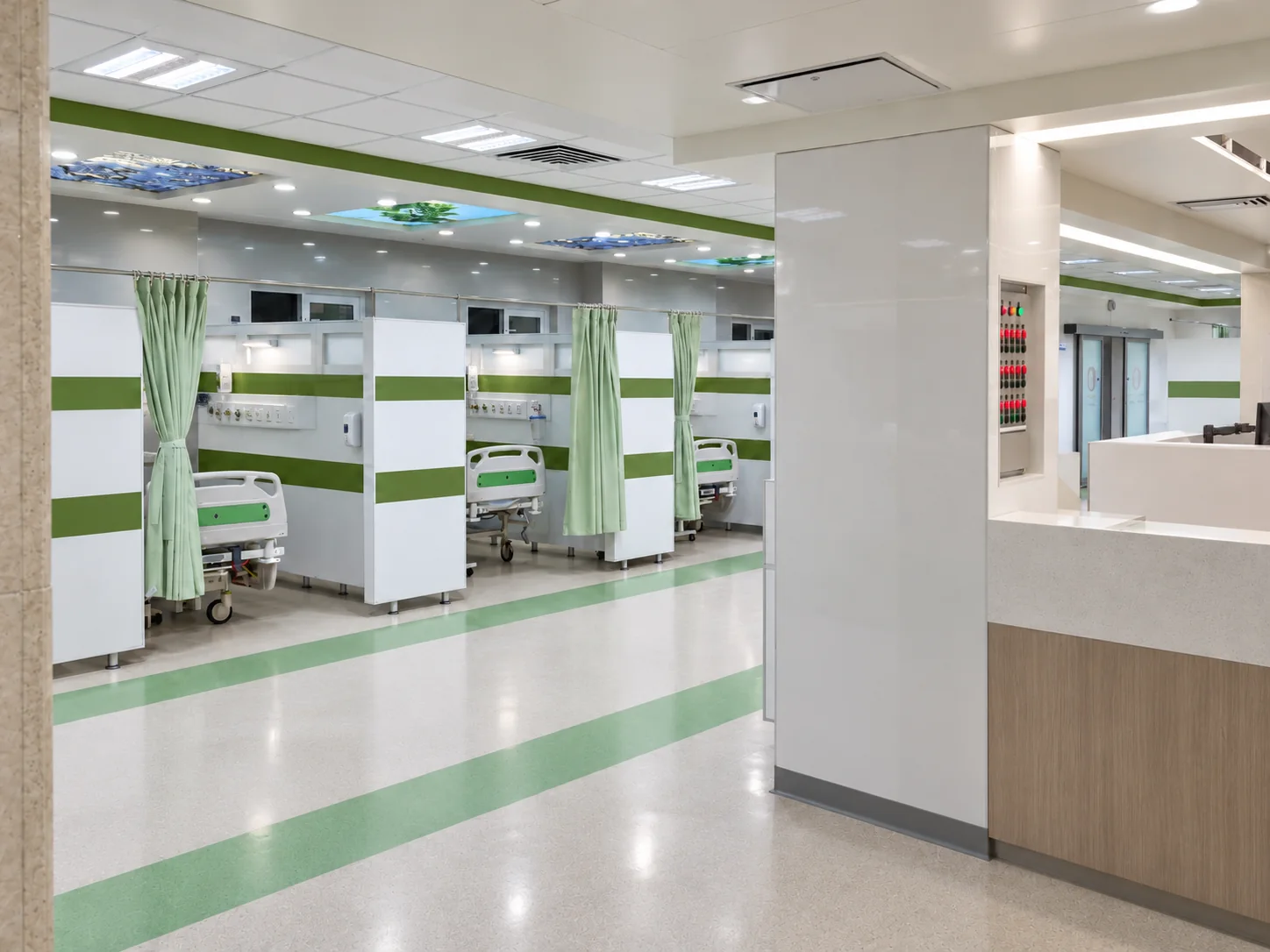 Baqiyatallah Hastanesi Kimyasal Acil Servis tedavi bölmeleri ve merkez klinik istasyonu